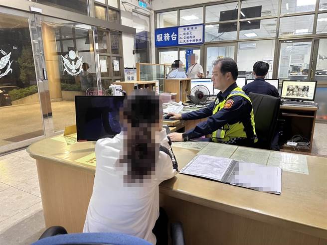 金门一名居住于金城镇的A小姐遭假偶像「周深」于网路搭讪，想约见面却遭诈骗5万元。（图／警方提供）