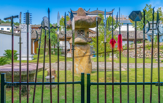 古人在刀背上装铁环，有两大作用，首先是壮大声势，其次是提高杀伤力。（示意图／达志影像）