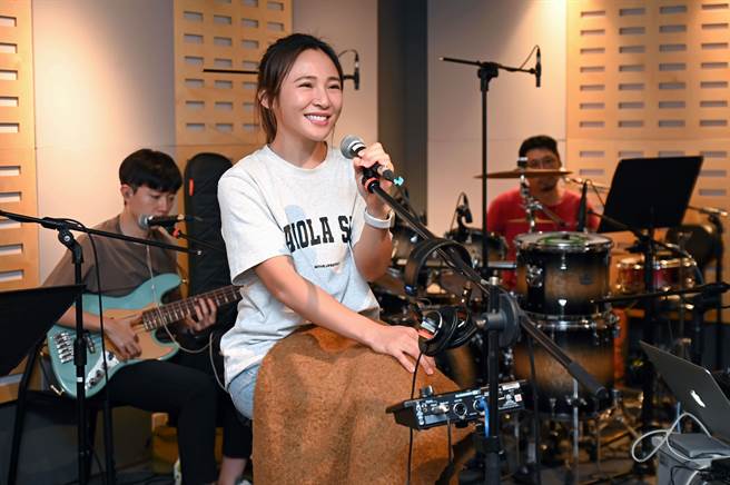 梁文音将于11月11日在高雄LIVE WAREHOUSE举办演唱会。（环球音乐提供）