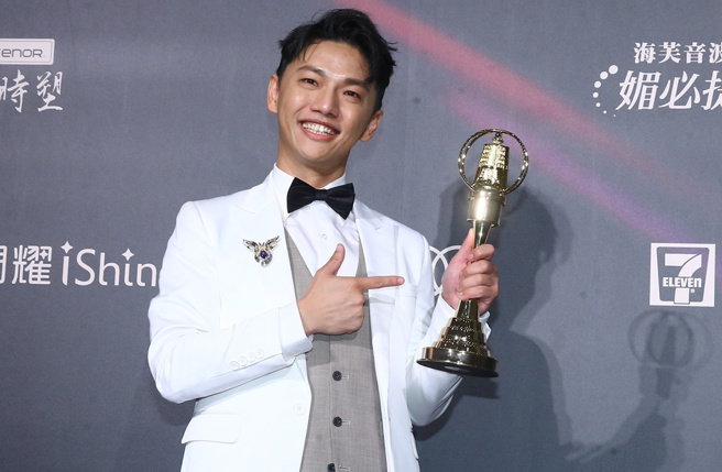 王伯源夺下儿童少年节目主持人奖。（图／粘耿豪摄）