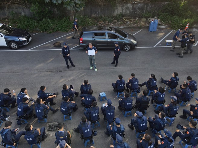 训练场地于台湾CQB俱乐部北区特训中心。（图 / 新北市警察局提供）