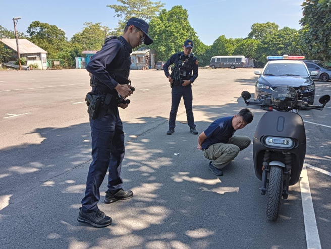 （图 / 新北市警察局提供）