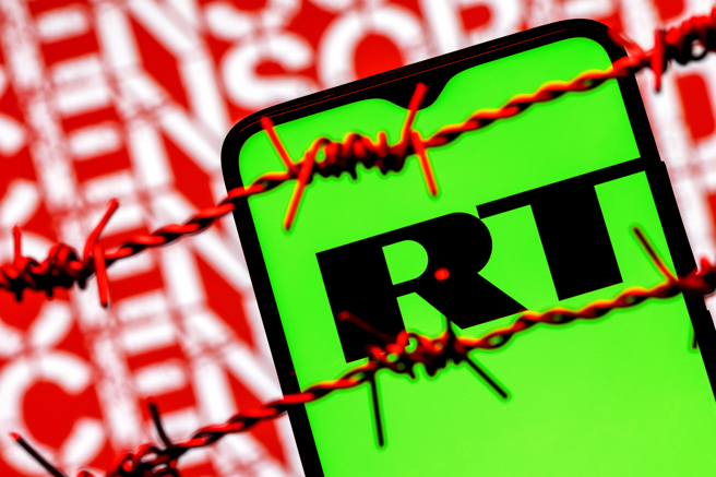 美國今天公布一份美方情報評估，稱俄羅斯正利用間諜、社群媒體和俄羅斯國營媒體來破壞公眾對全球民主國家選舉廉正性的信任。（圖／Shutterstock）