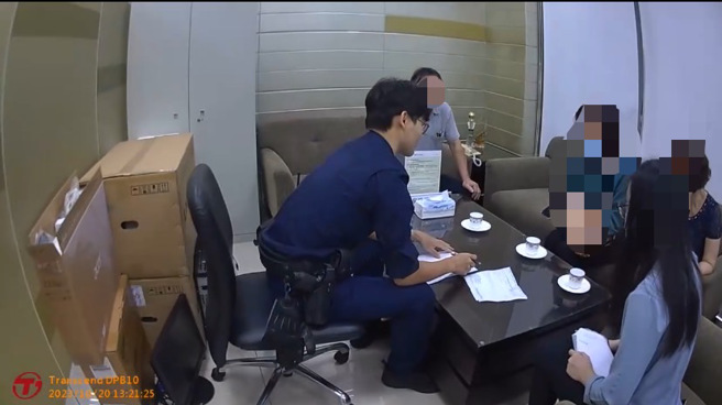 新北市林口區1名70歲董姓婦人，欲匯款170萬元，行員擔心婦人遭到詐騙，於是通報警方處理。（翻攝畫面）