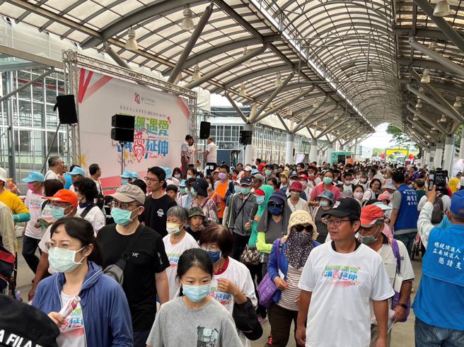 會場安排豐富的相關健康促進及療癒舒壓活動﹐吸引近2,000人熱情參與。（圖片來源：柳營奇美醫院提供）