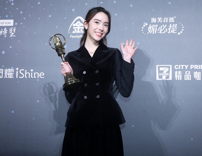 林奕岚获得迷你剧集（电视电影）最具潜力新人奖。（图／粘耿豪摄）