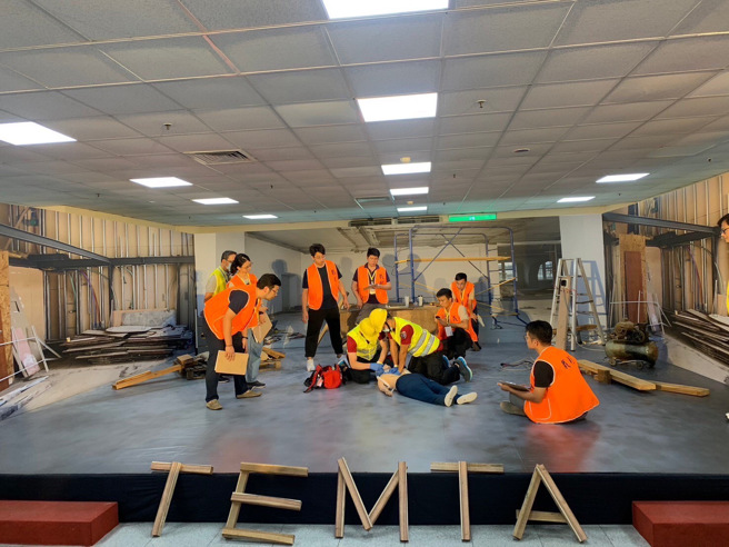 桃园市消防局在火灾抢救竞技项目，荣获特优2组、优等3组、甲等1组。（图／桃园消防局提供）