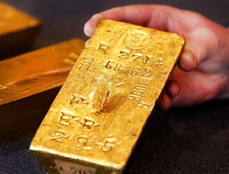 中東亂 黃金盤中衝破2,000美元