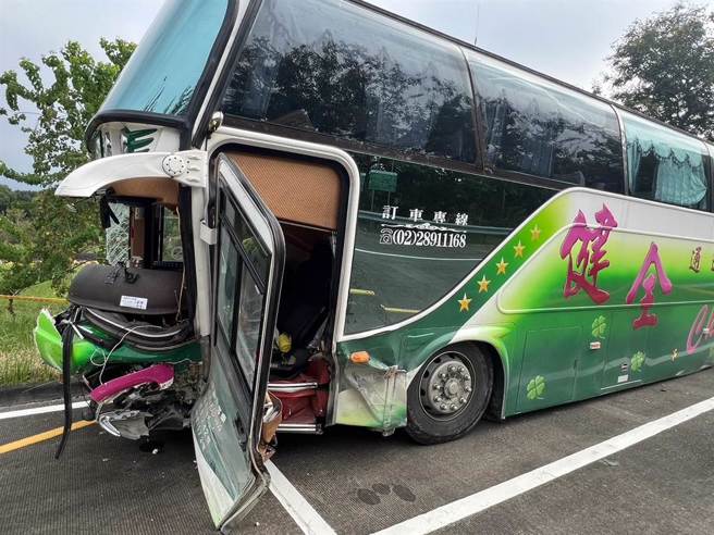 國道飆速釀4死！遊覽車駕駛7年「10次違規」，公路局今稽查公司。(周麗蘭攝)