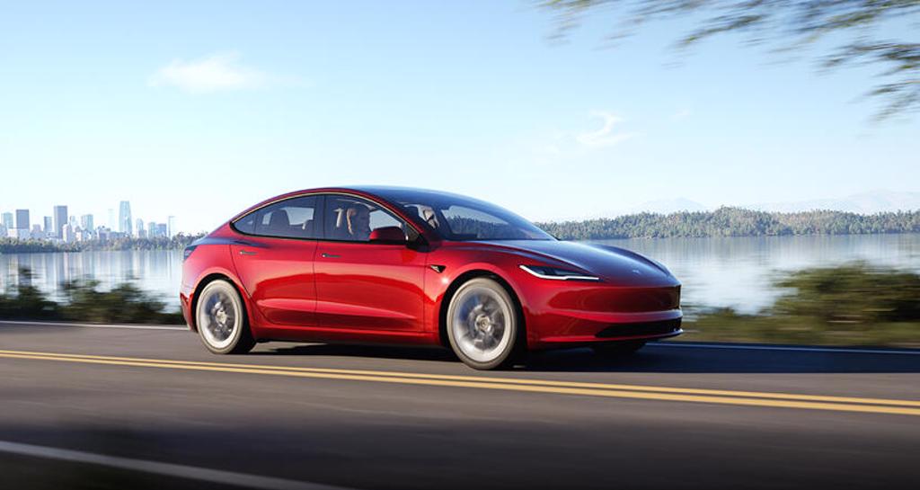 The battery has shrunk but the battery life is better. Tesla's new Model 3 has a public battery capa