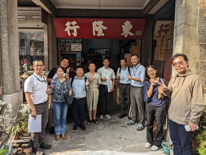 嘉义市旧屋力升级版「嘉有木屋」木造建筑整建维护补助计画，首波补助名单出炉，都市景观、建筑及文化资产维护的专家学者日前已进行现地勘查及意见交流。（嘉义市政府提供∕吕妍庭嘉义传真）