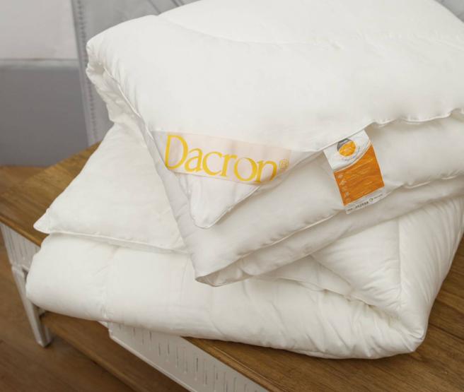 新光三越台北信義新天地A8 Wentex可水洗四孔抗菌纖維雙人冬被，特價2980元、原價5960元。（新光三越提供）