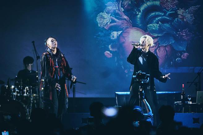 同理（左）22日邀J.Sheon同台合作。（索尼音乐提供）