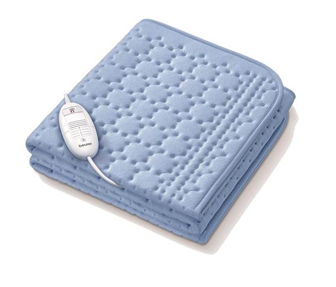 大叶高岛屋的培芝「德国博依床垫型电毯单人定时型(TP80)」，原价4580元、特价2980元。（大叶高岛屋提供／朱世凯台北传真）