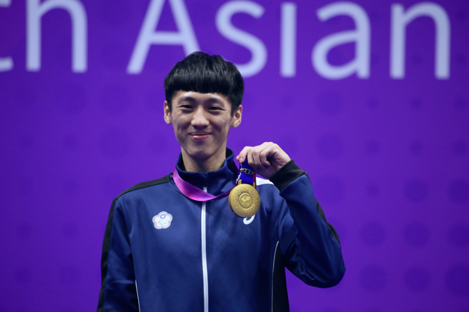 杭州亞帕運跆拳道男子K44級58公斤級金牌中華隊蕭翔文。（教育部體育署提供）