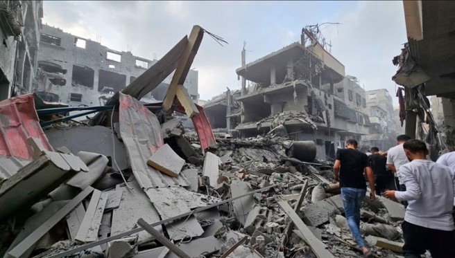 以色列持續空襲加薩。(圖/路透社)