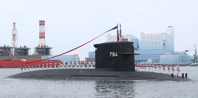 海鲲舰以剑龙级（图）的架构改良而成，虽然如剑龙级的原设计有很多大胆尝试，但海鲲舰并未沿用。（图／中央社）