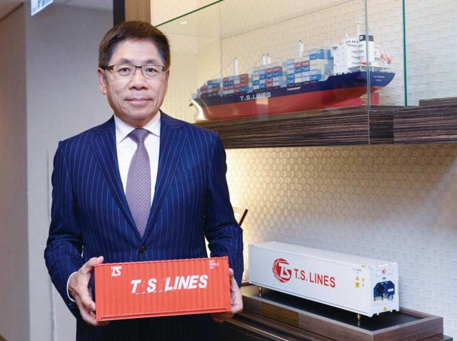 德翔海运公司是长荣、阳明、万海三大货柜航商之外的大型货柜航商，图为德翔董事长陈德胜。（图／报系资料照）