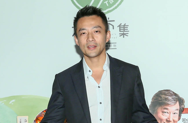 汪小菲被拍跟两女一起回家。（图／中时资料照片）