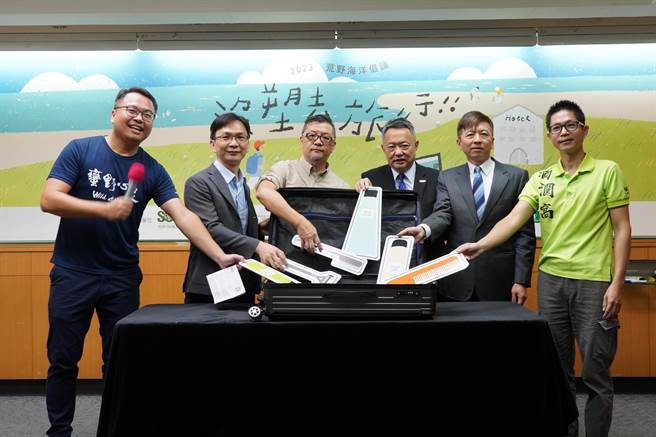 荒野保護協會與蠻野心足生態協會呼籲，盼能夠提升民眾與業者認知，一同為旅行廢棄物減量目標努力。（荒野保護協會提供／林良齊台北傳真）