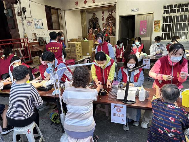 嘉义市政府卫生局对后庄社区扩大筛检，发现首起5例登革热确诊群聚事件。（嘉义市政府提供／廖素慧嘉市传真）