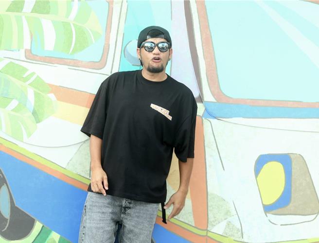 张震岳今出席《滚石摘星号》记者会。（粘耿豪摄）