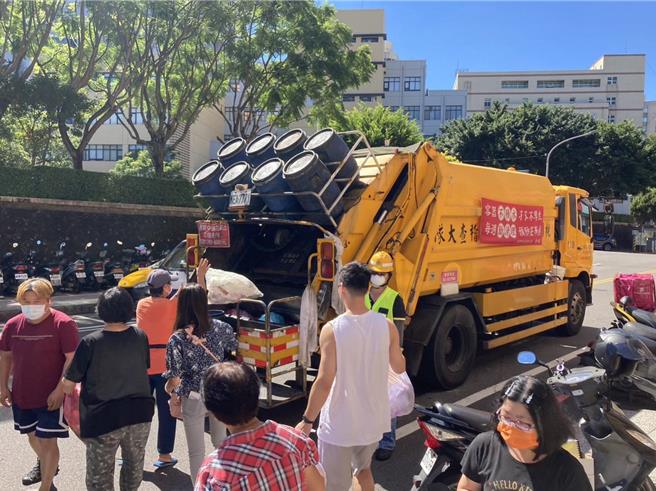 桃园预计2025年7月全面推行随袋徵收。(环保局提供／蔡依珍桃园传真)