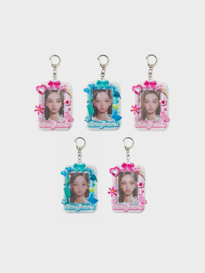 NewJeans专属IP周边， NJ Get Up卡夹钥匙圈。（​​LINE FRIENDS提供／古明弘台北传真）