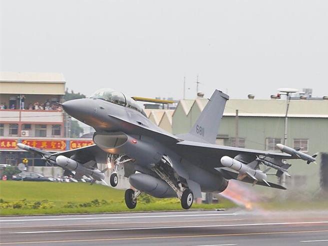 科法斯表示，以巴戰爭政治風險不斷升高，微觀經濟惡化、宏觀經濟經備受考驗；圖為我軍事演練示意圖。 （資料照／洪凱音台北傳真）