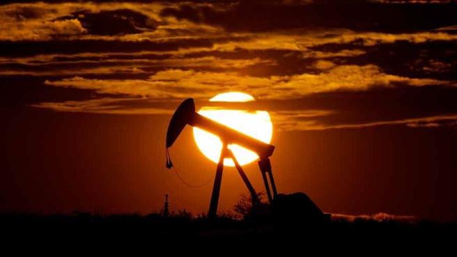 国际能源总署（IEA）24日报告指全球化石燃料需求可能在2030年达最高峰。图／美联社