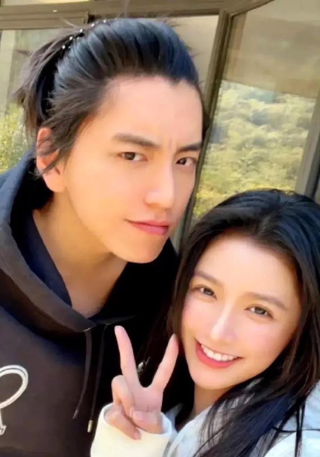 王大陆、蔡卓宜过去爱得高调。（图／撷取自微博）
