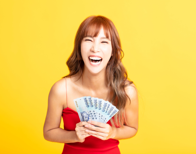 生肖马的人11月财运旺到炸，将有贵人加持，累积额外财富。（示意图/达志影像/shutterstock)