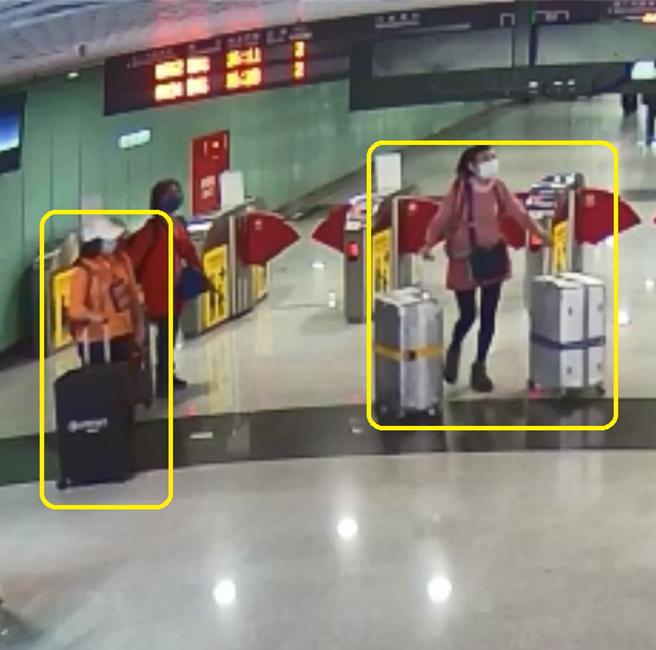 机捷A18高铁桃园站设有影像辩识技术功能，侦测到旅客携带大件行李。（桃捷提供／蔡明亘桃园传真）