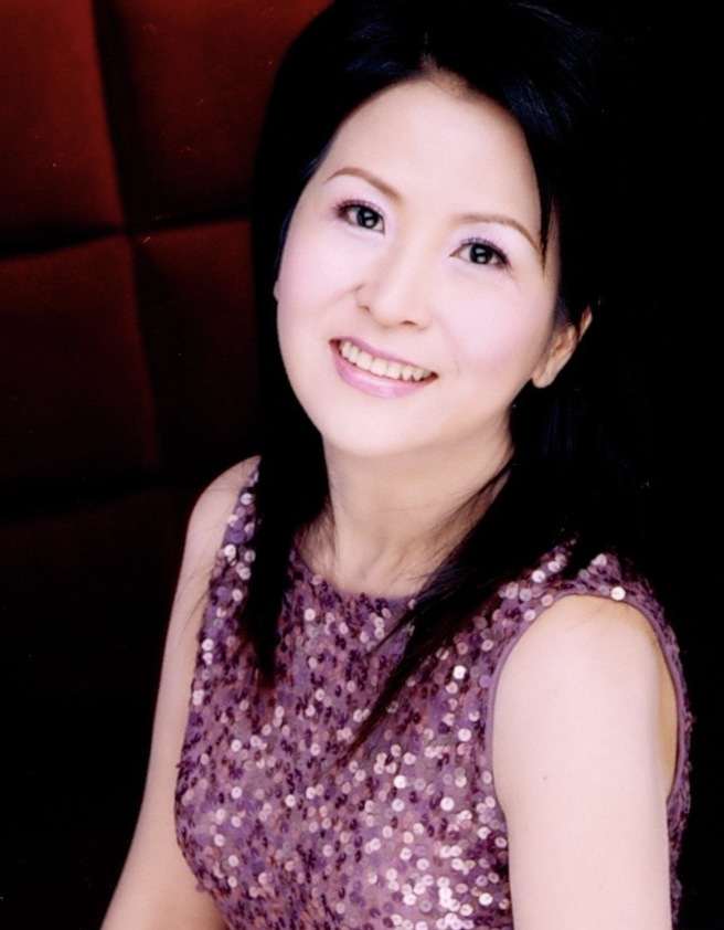 声乐家张杏月音色甜美，委婉悠扬，现为日本COMBAK音乐音响制作公司副总监。(图/臺北市立国乐团提供)