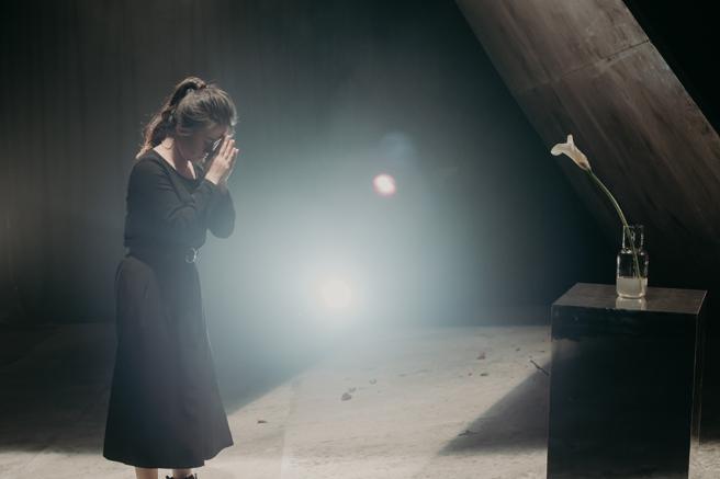 《夜遊》舞台情境示意圖（圖片來源：高雄市文化局提供 高鈞然 攝影）
