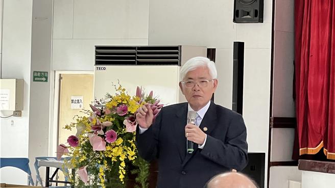 中选会主委李进勇25日下午到台南出席「第16任总统副总统及第11届立法委员投开票程序模拟演练观摩会」。（张毓翎摄）