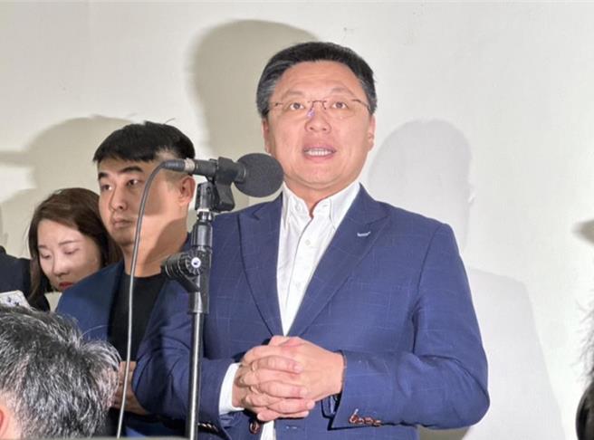 民進黨籍立委趙天麟驚爆與大陸籍張姓女子外遇，24日上午對外說明後，晚間突然宣布退選。（本報資料照片／楊靜茹南投傳真）