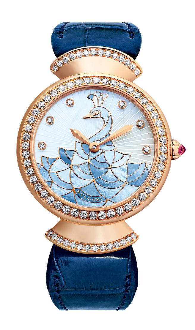 OGO復兴馆BVLGARI Divas’ Dream珍珠母贝盘孔雀腕表，85万5000元。（SOGO提供）