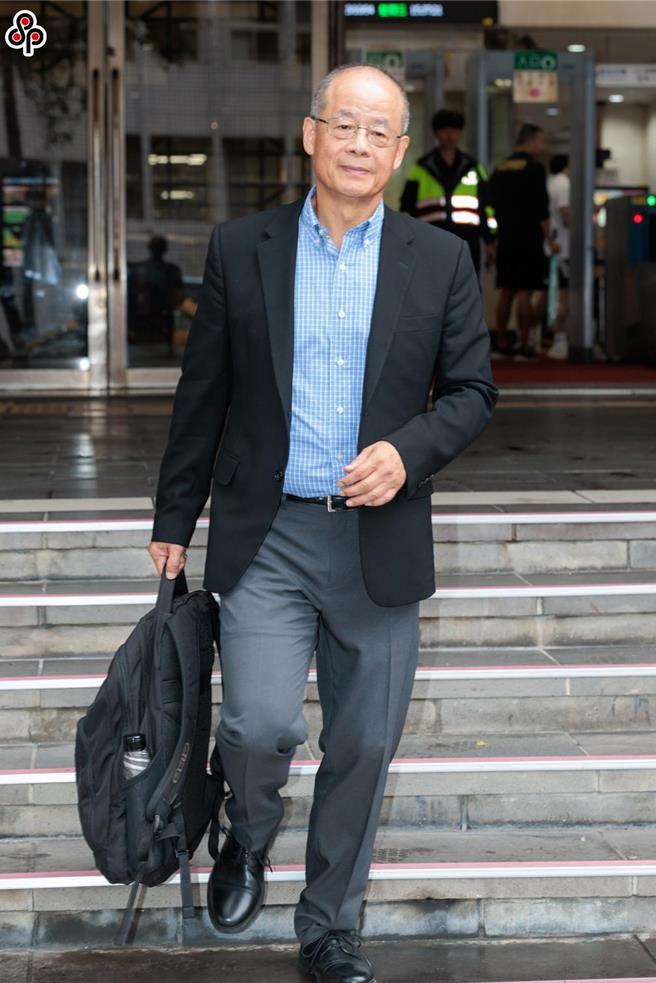 本名陈时奋（见图）的旅美教授「翁达瑞」（本报资料照片，郭吉铨摄）