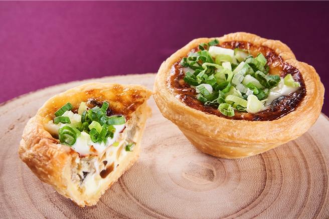 肯德基「調皮搗蛋蛋撻蛋撻」，單顆售價52元。（肯德基提供／朱世凱台北傳真）