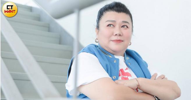 有「国民妈妈」封号的林美秀，大多扮演热情可爱的妈妈，难得有机会演出反派角色。（图／林士杰摄）