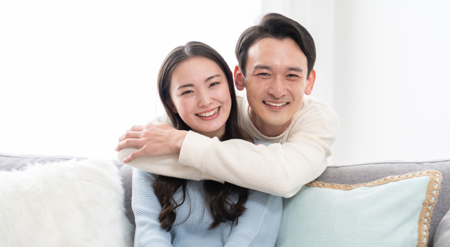 運勢專欄點名生肖羊、狗、猴、蛇的女生是最佳老婆人選。（示意圖／Shutterstock）