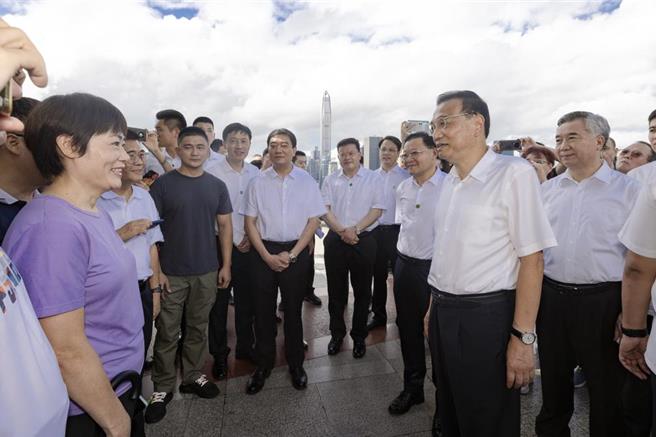 时任大陆总理的李克强2022年赴广东考察。 （新华社／资料照片）