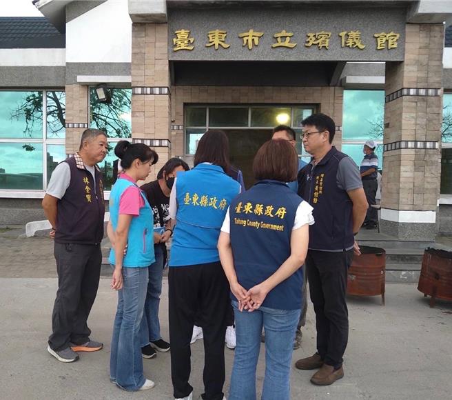 台东市26日发生一起死亡车祸，台东县府教育处及社会处分别对死者家属及学生关怀及辅导。（台东县政府提供／蔡旻妤台东传真）