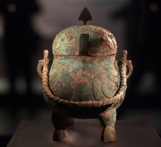 青銅酒器浮現「古代版憤怒鳥」 竟是3000年前最強戰神