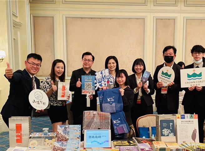 皇冠海岸观光圈前进日本国际旅展，女王头风潮抢攻日客。（北观处提供／蔡亚桦新北传真）