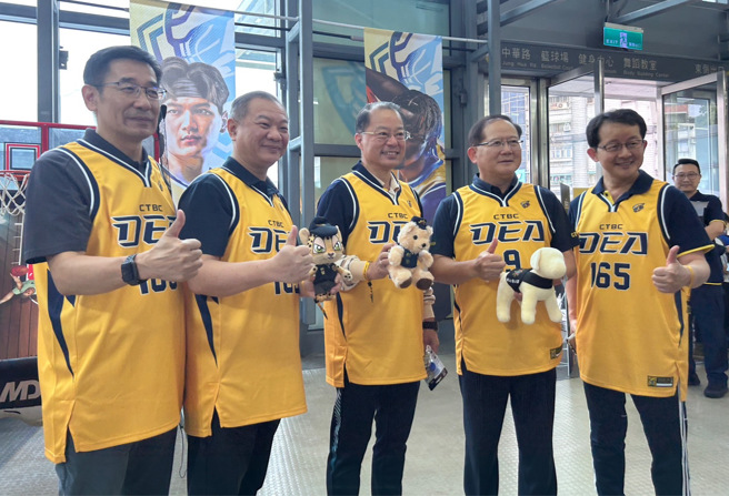 （图 / 刘咏韵摄）