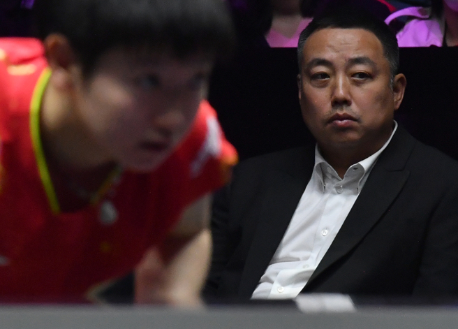 中國大陸桌球協會會長劉國梁（右）。（新華社資料照）