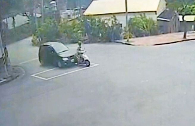 16岁少年闯红灯撞死慈父，家属怒「他在派出所只顾滑手机」：想打。(中时资料库)
