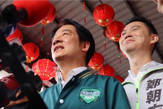 高雄市前市长韩国瑜称他的支持者男性都摄护腺肥大，副总统赖清德（左）被问及这状况该怎么治？赖清德一脸正经回应表示没有评论，但一旁竹北市长郑朝方忍俊不住。（邱立雅摄）